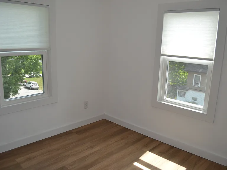 436 Cornelia St #3 — Photo 8