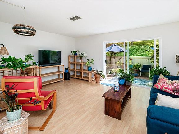 2nd image of 4239 Vista Del Rio Way Unit 6