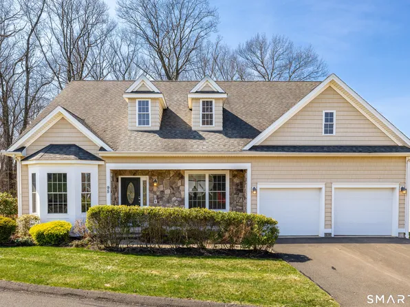 90 Apple Gate #95, Southington, CT 06489