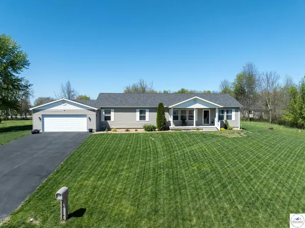 1763 Murphy Ln, Sedalia, MO 65301