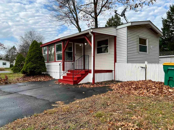 2 Checkerberry Court, Rochester, NH 03867-5289