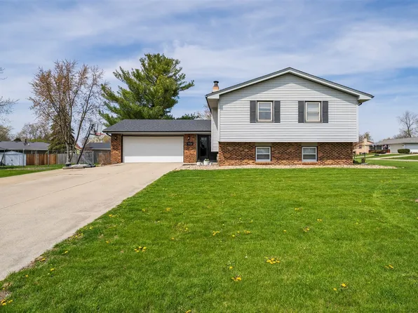 1704 Braden Dr, Normal, IL 61761