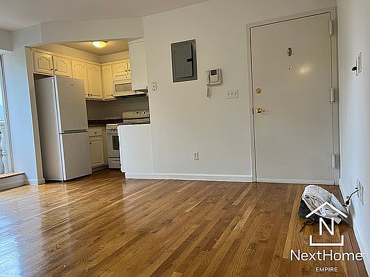 2nd image of 25-82 37th St #2A