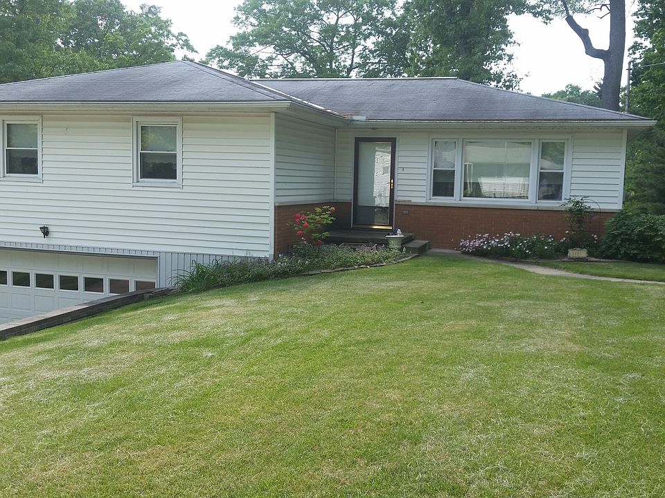 1st image of 2051 Thomas Ln