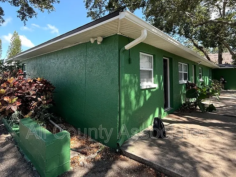 2273 Norman Dr #C — Photo 1