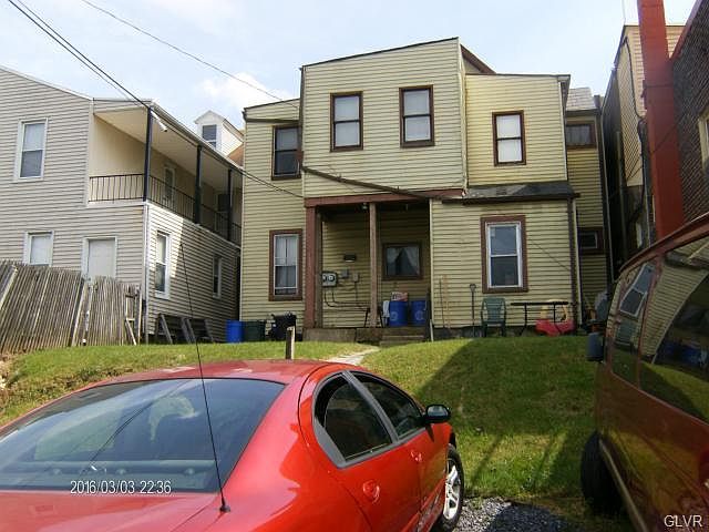 2nd image of 939 Washington St