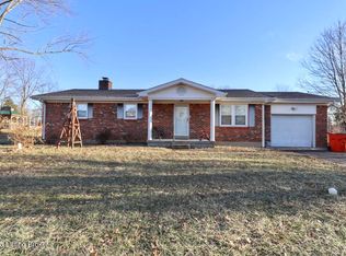 93 Ridgeway Dr E, Elizabethtown, KY 42701