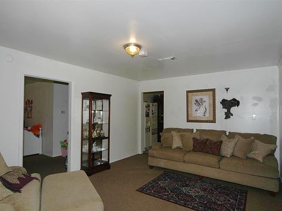 4th image of 2116 Grand Blvd