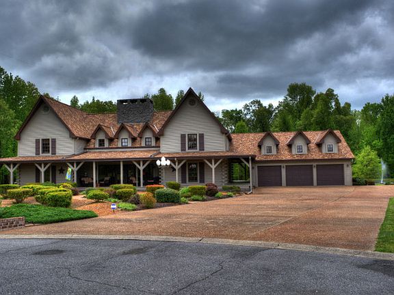 The front driveway