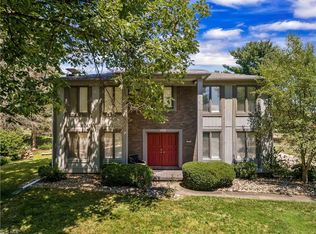 1109 Kenwood Cir NE, Canton, OH