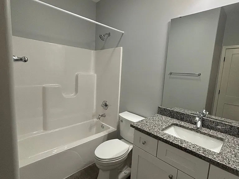 3440 N Bell School Rd #L — Photo 5