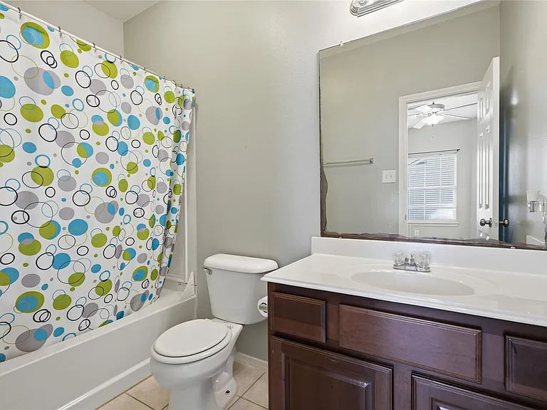 2031 Kemah Village Dr — Photo 14