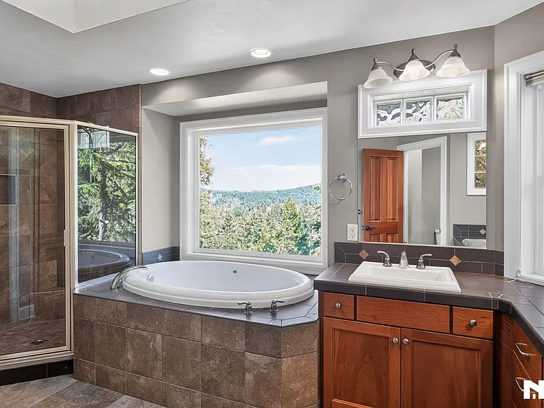 453 Dellwood Dr — Photo 25