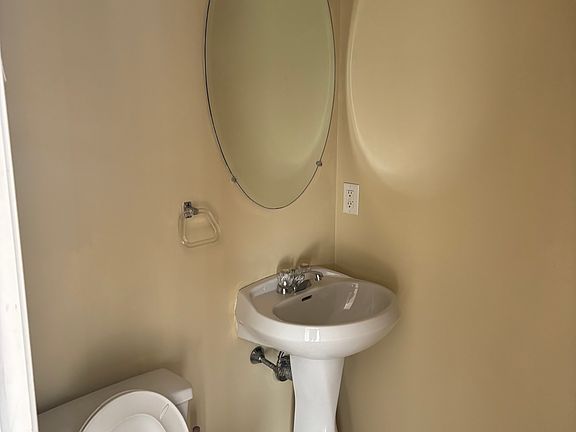 4th image of 2 Tidewinds Ln #2