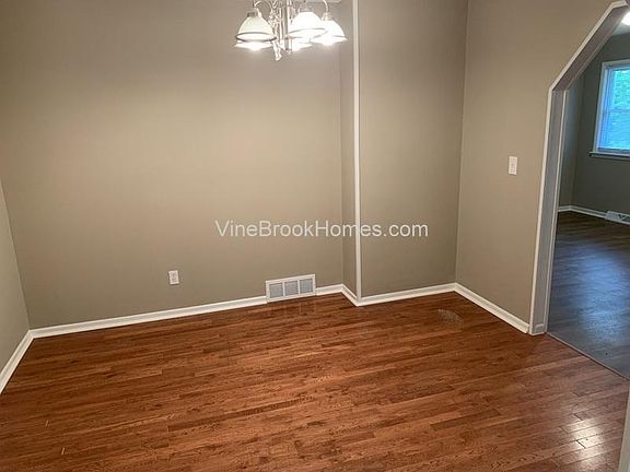 5th image of 3406 E 73rd St
