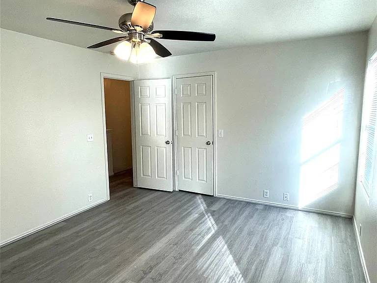 23623 Twisting Falls Dr — Photo 33
