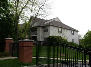 374 Cambridge Dr, Butler, NJ 07405