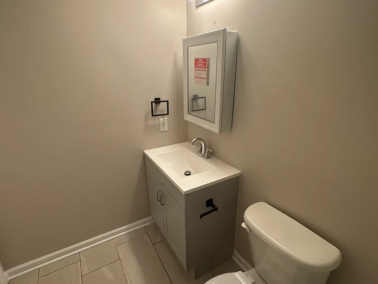 138 Pawling Ave #138 — Photo 6