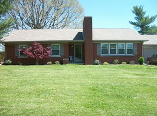 100 Crestview Dr, Danville, KY 40422