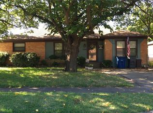 7516 Ravehill Ln, Dallas, TX 75227