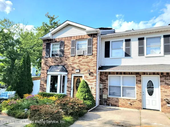 117 Blythe Pl, Staten Island, NY 10306