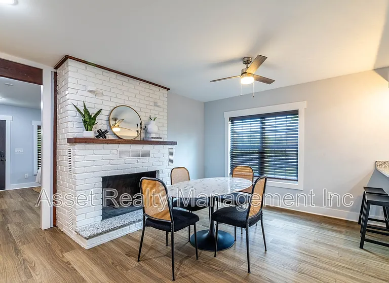301 E Quincy Ave — Photo 33