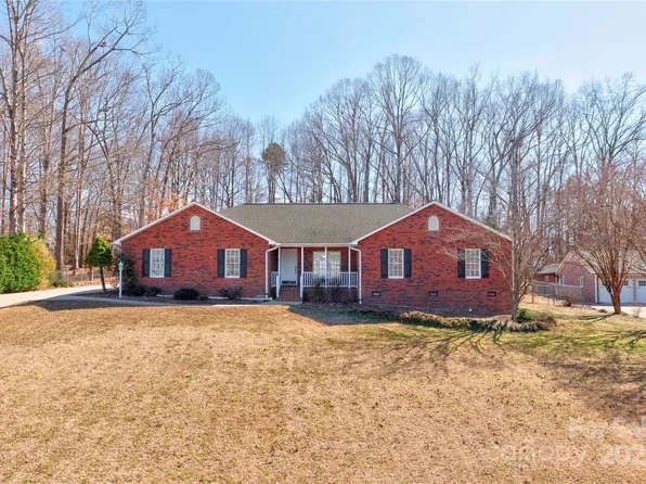 11 Heritage Ln, Shelby, NC 28150