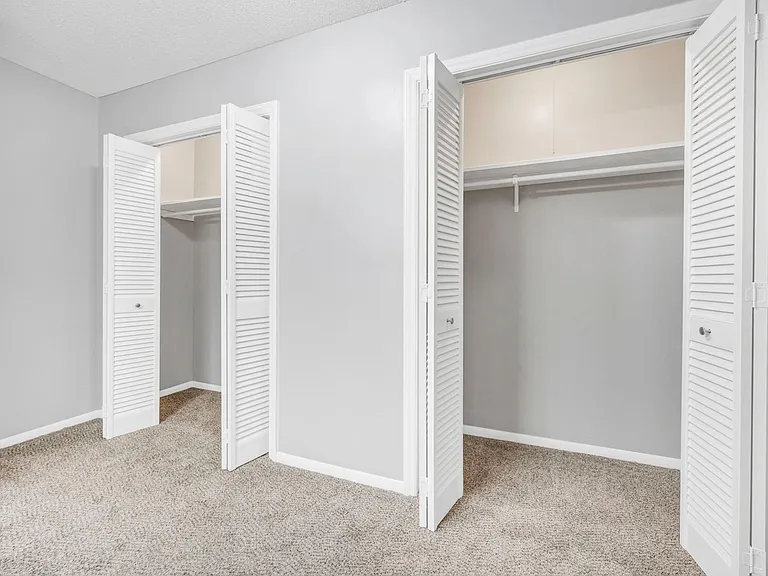 Landmark Woods Apartment Homes — Photo 39