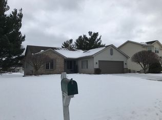 1552 Springbrook Dr, Jenison, MI 49428