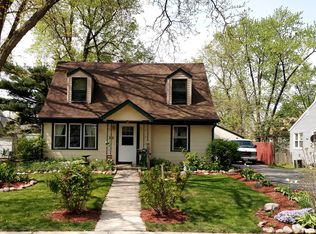 512 Miller Dr, Elgin, IL 60123