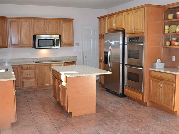 2nd image of 6006 Baneberry Dr