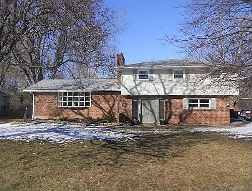 435 Dutton Dr photo 1