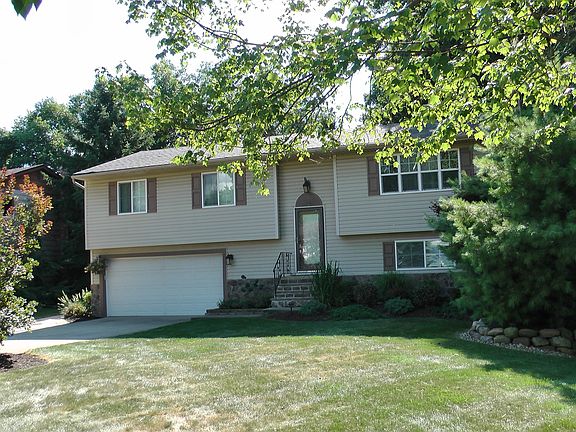 2nd image of 1594 Scarborough Dr