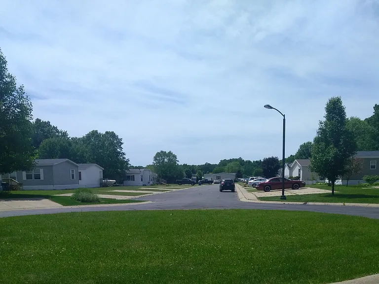 Woodland Estates (MI) — Photo 55