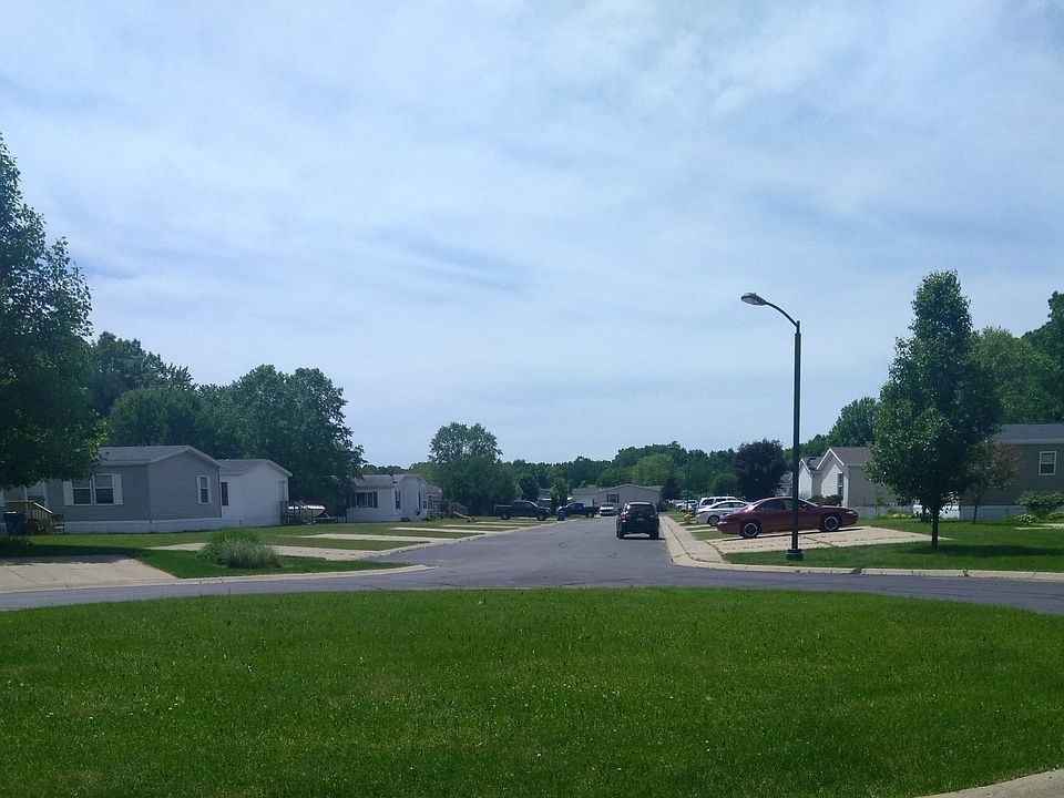 1st image of 8949 Wildwood Dr