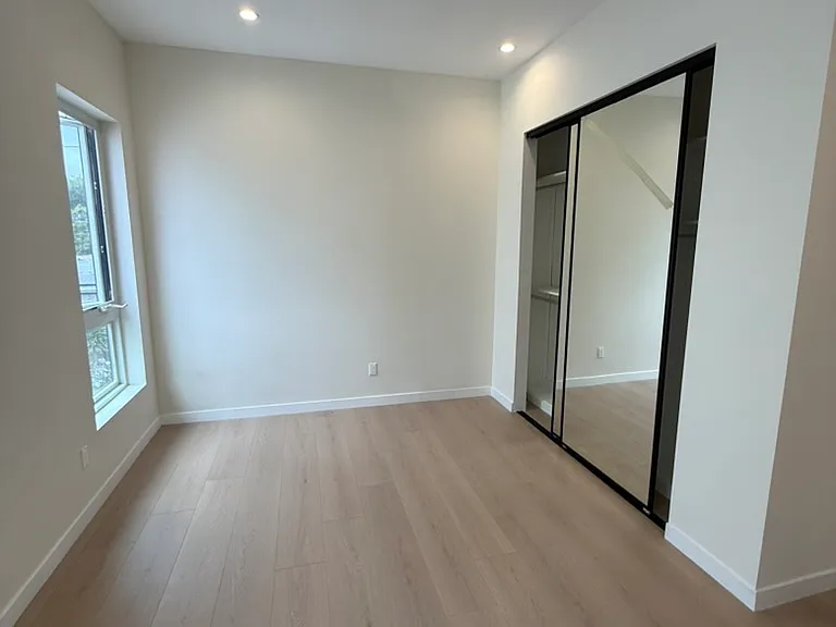 4136 Harter Ave #C — Photo 5