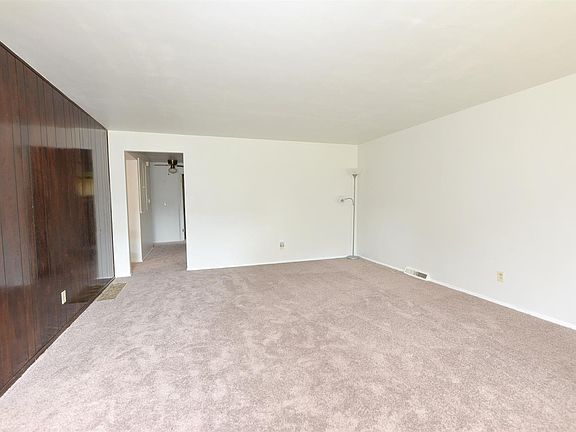 5th image of 8653 Brent Dr