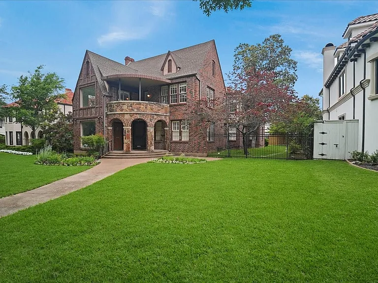 4416 Westway Ave — Photo 2