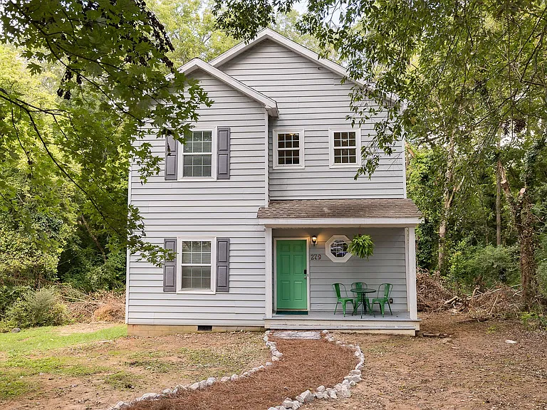 279 Arch St — Photo 1