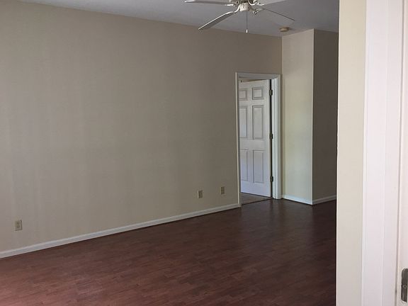 3rd image of 1600 Long Grove Dr Unit 1215