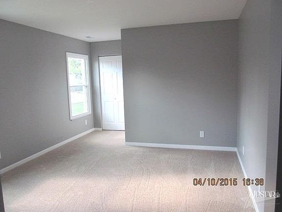 2nd image of 4010 Thorton Dr
