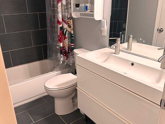 5th image of 7582 Shadybridge Dr