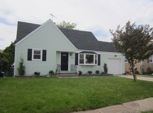 2280 Pershing Rd, Union, NJ 07083