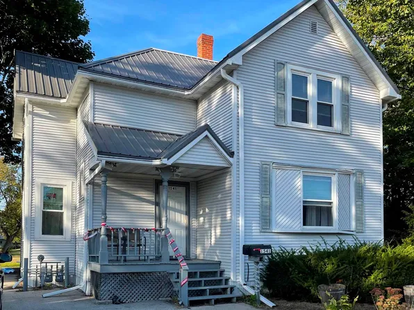 1541 Main St, Oconto, WI 54153