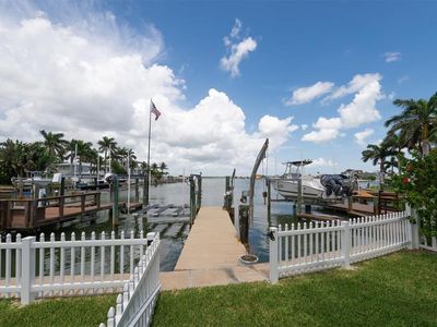 303 N BATH CLUB BOULEVARD N, North Redington Beach, FL, 33708