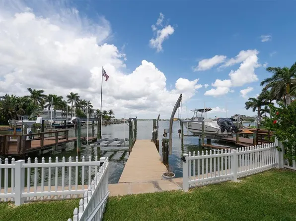 303 BATH CLUB BOULEVARD N, NORTH REDINGTON BEACH, FL 33708