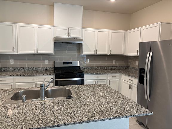 5th image of 3730 Trancoso Ave