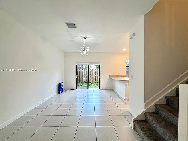 21050 NE 8th Ave — Photo 6