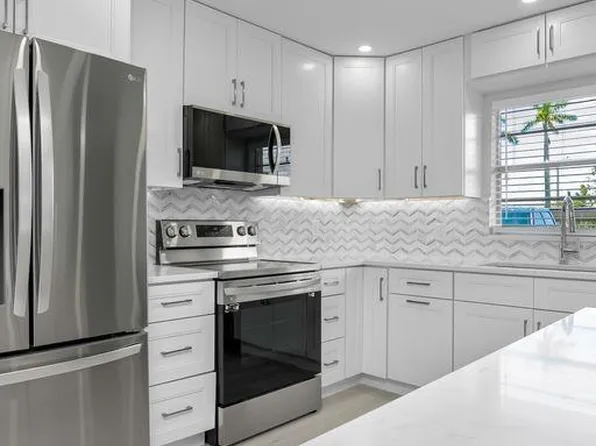 5483 Rattlesnake Hammock RD #105B, NAPLES, FL 34113