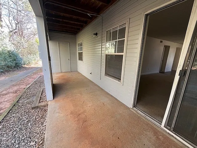 Avery Close Condominiums — Photo 108